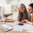 How do Financial Advisors Help in the Accumulation of Retirement Income?